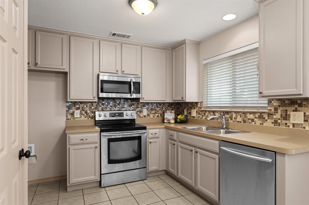 5800 Creekway Drive Property Photo 11