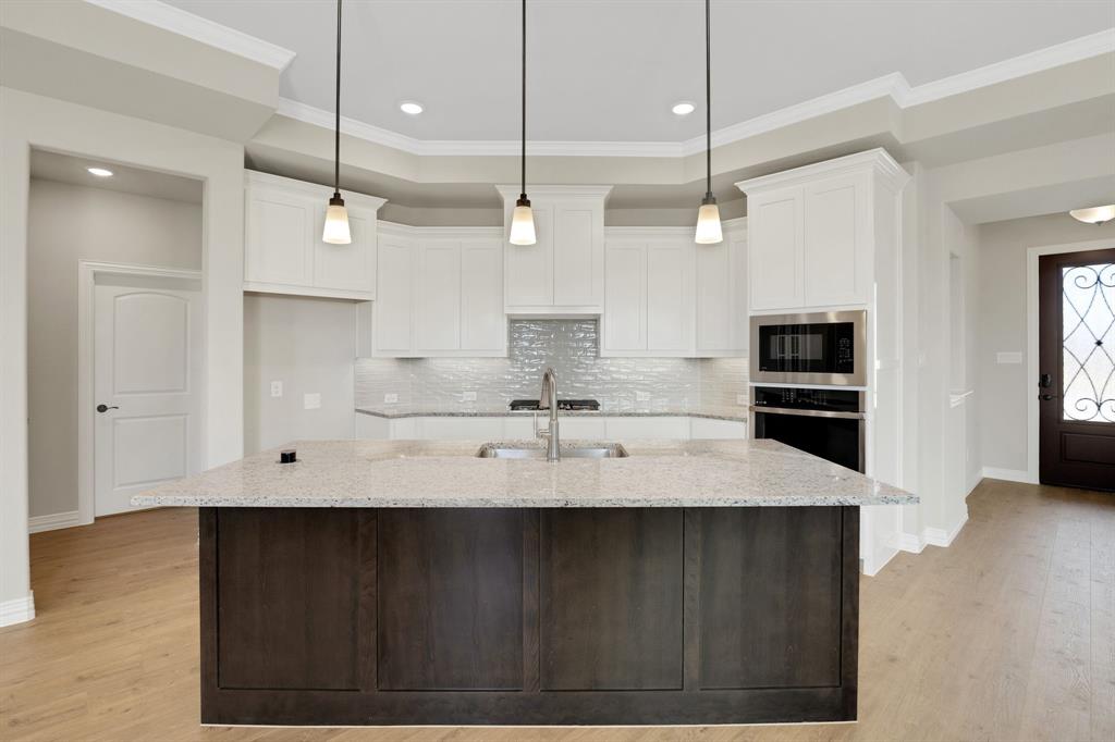 6121 Villaggio Way Property Photo 4