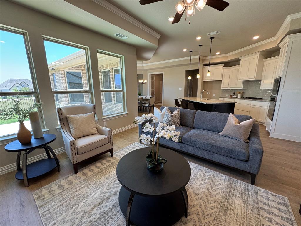 6121 Villaggio Way Property Photo 9