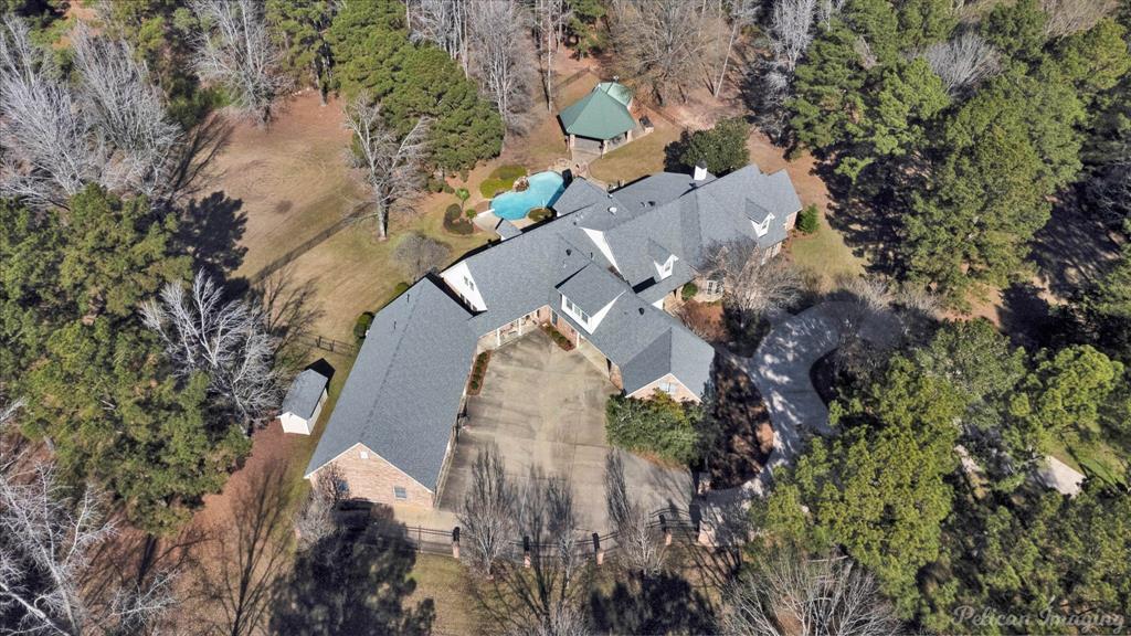 1330 Forest Creek Drive Property Photo 3