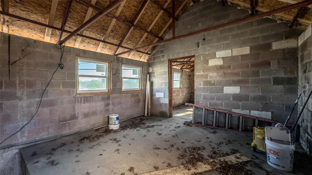 719 E Highway 67 Property Photo 32