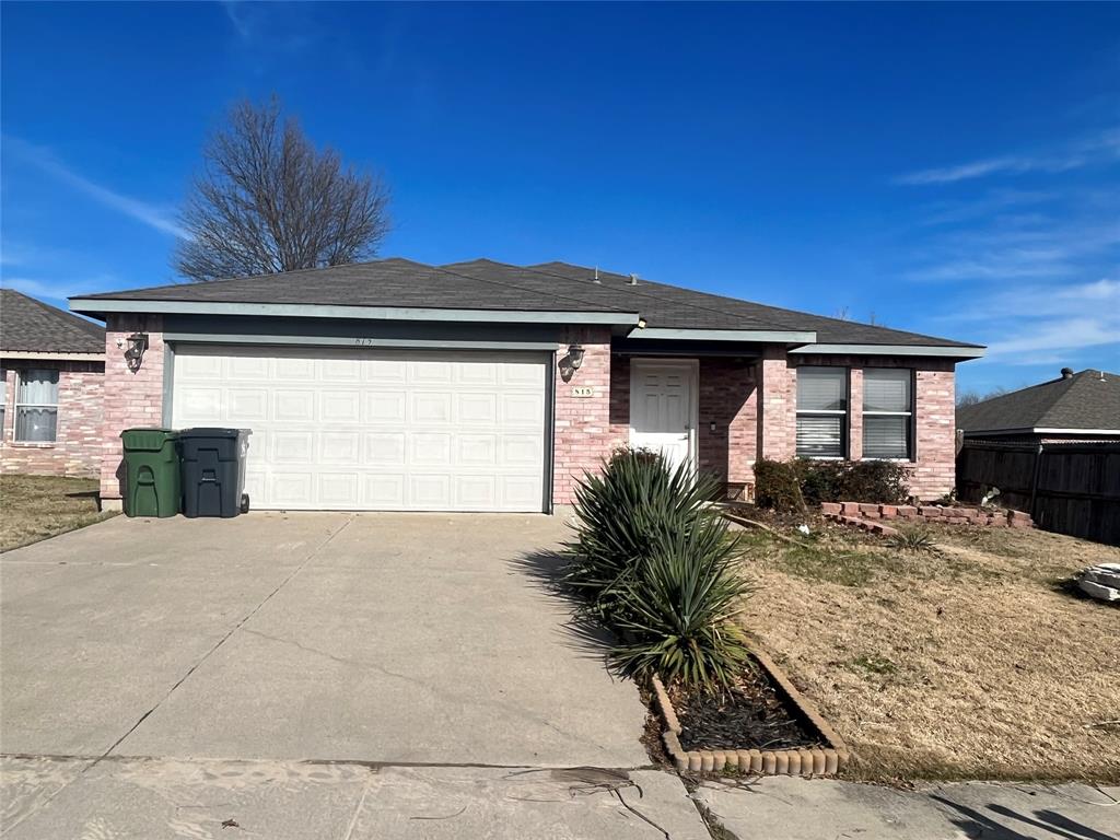 815 Wilmor Court Property Photo