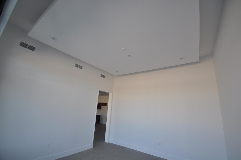 10555 N County Road 200 Property Photo 6