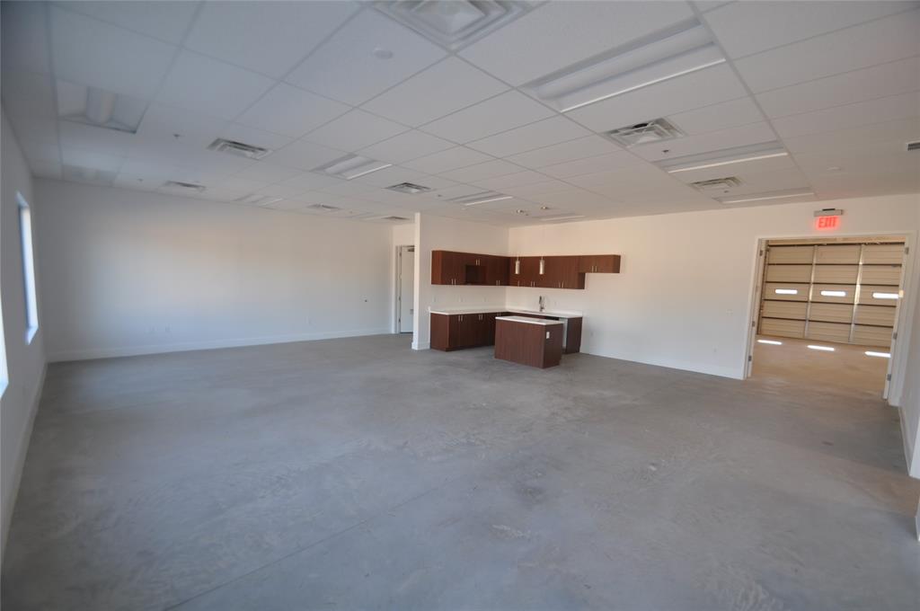 10555 N County Road 200 Property Photo 10