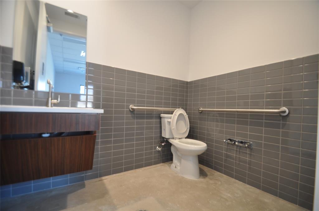 10555 N County Road 200 Property Photo 16