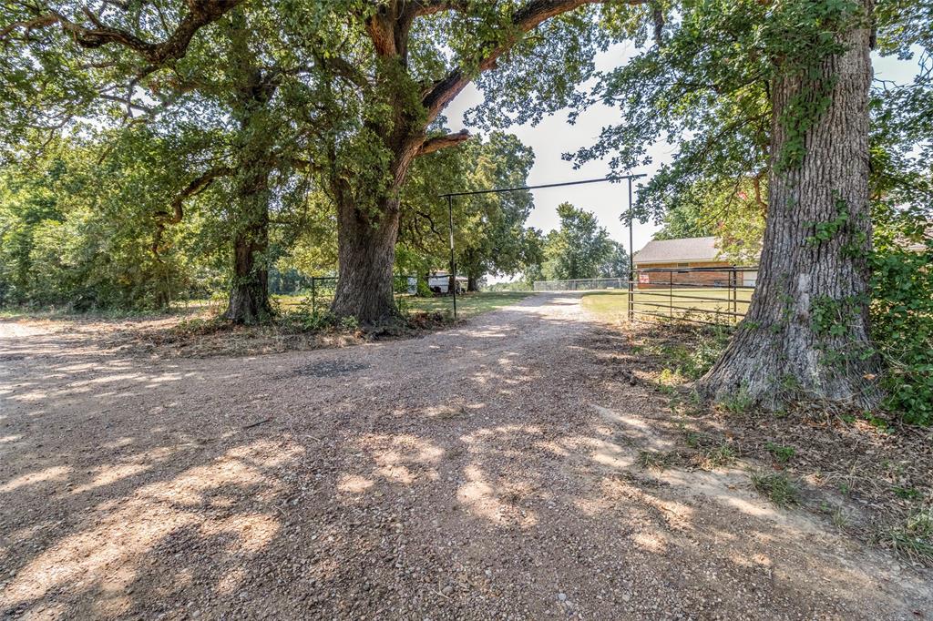 2102 County Road 2610 Property Photo 2