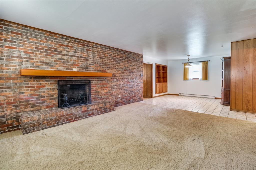 2102 County Road 2610 Property Photo 6