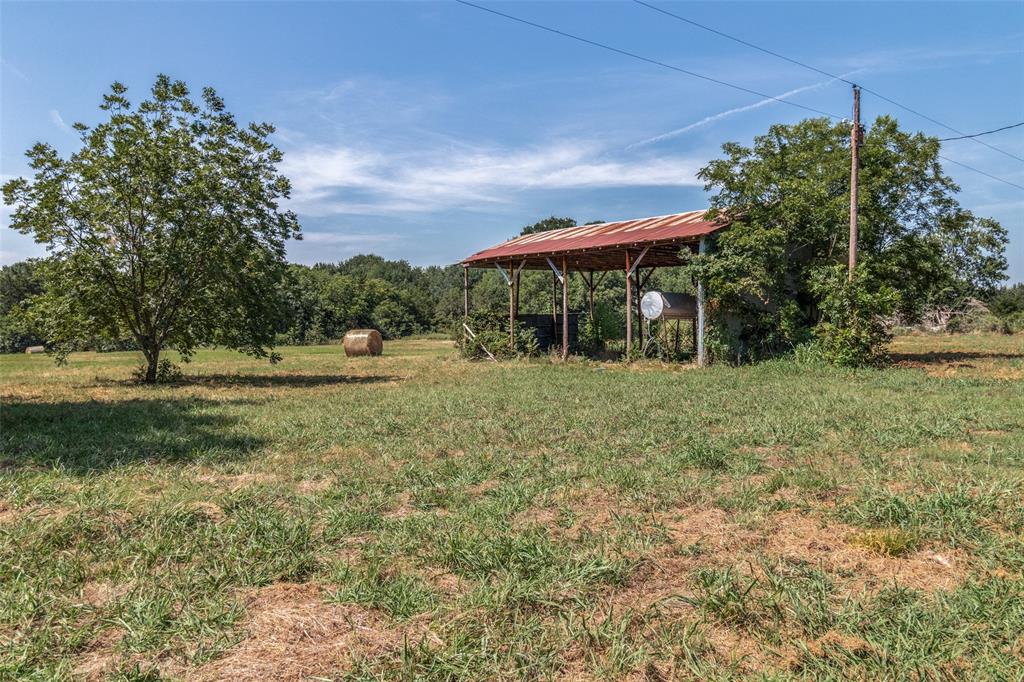2102 County Road 2610 Property Photo 22