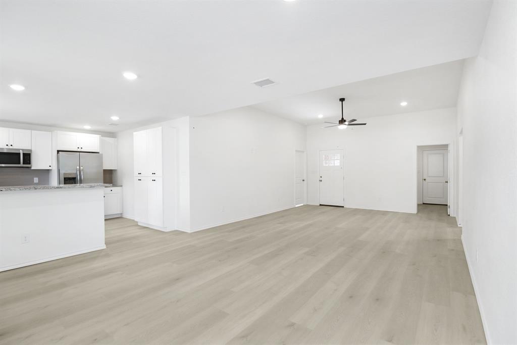 804 Bella Boulevard Property Photo 5