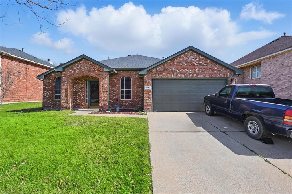 7107 Lake Roberts Way Property Photo 1