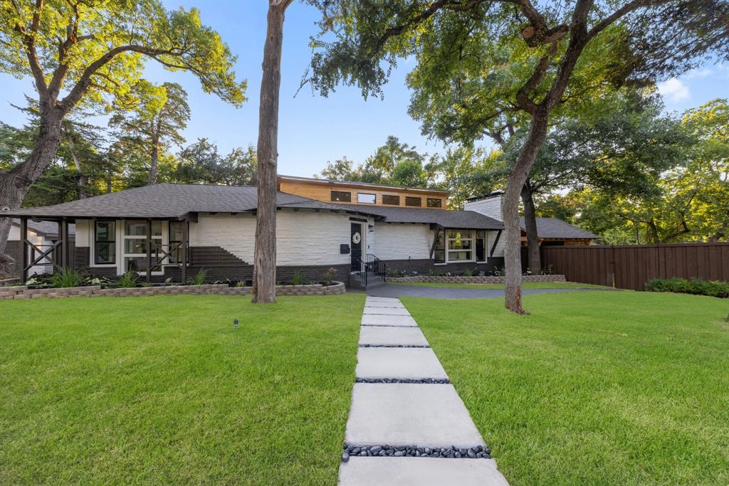 2900 W Jefferson Boulevard Property Photo