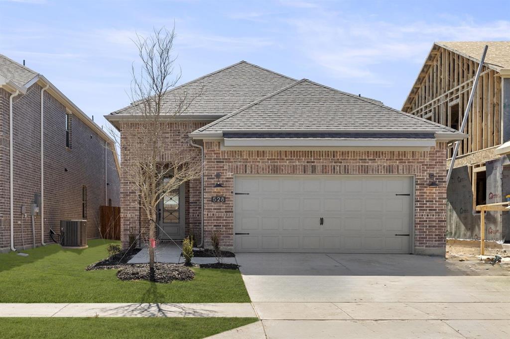 528 Waterhouse Lake Drive Property Photo 1
