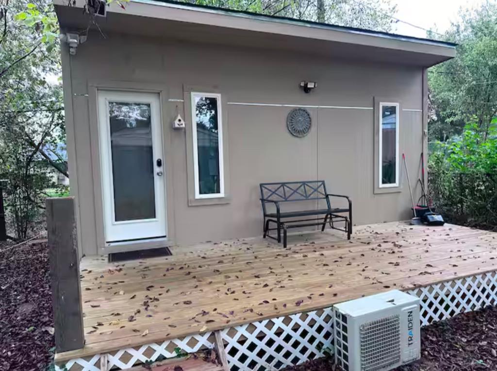 3915 Ambrose Drive Property Photo 17
