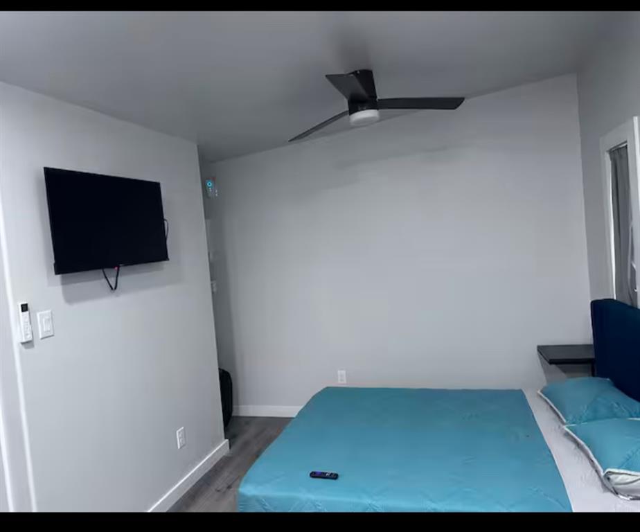 3915 Ambrose Drive Property Photo 24
