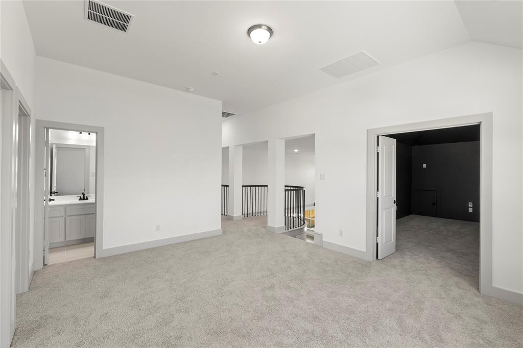 924 Salvation Drive Property Photo 33