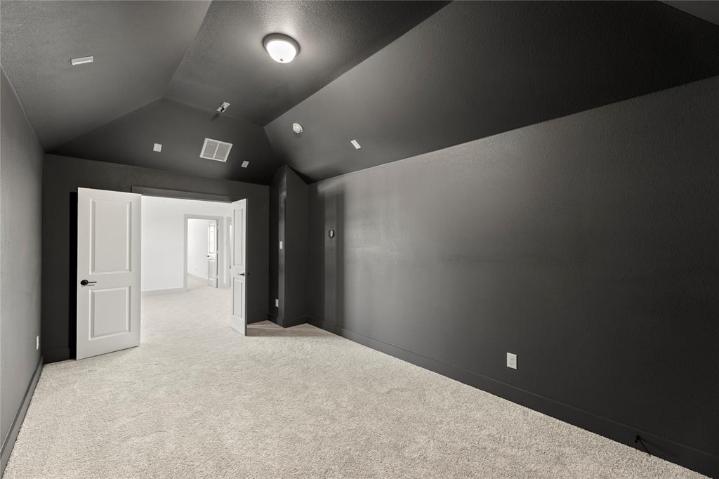 924 Salvation Drive Property Photo 34