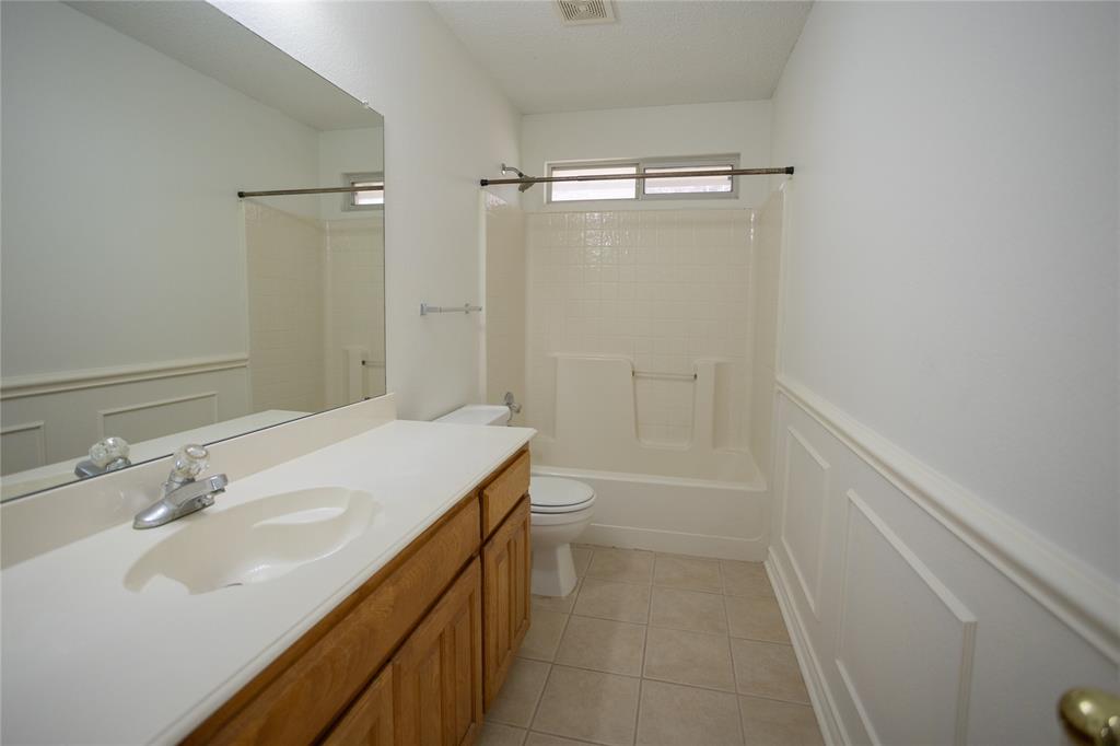 809 Sterling Court Property Photo 6