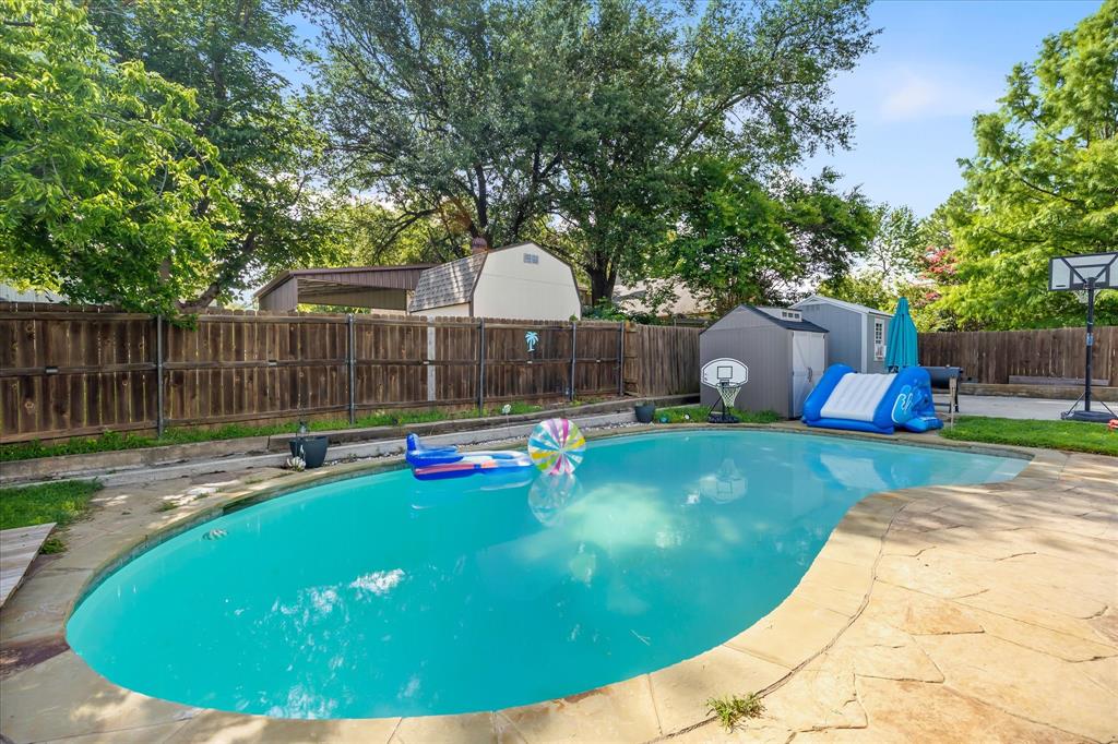 6303 Buena Vista Drive Property Photo 8