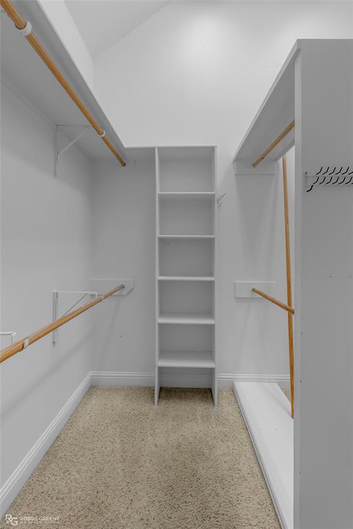 222 Gloucester Drive Property Photo 14