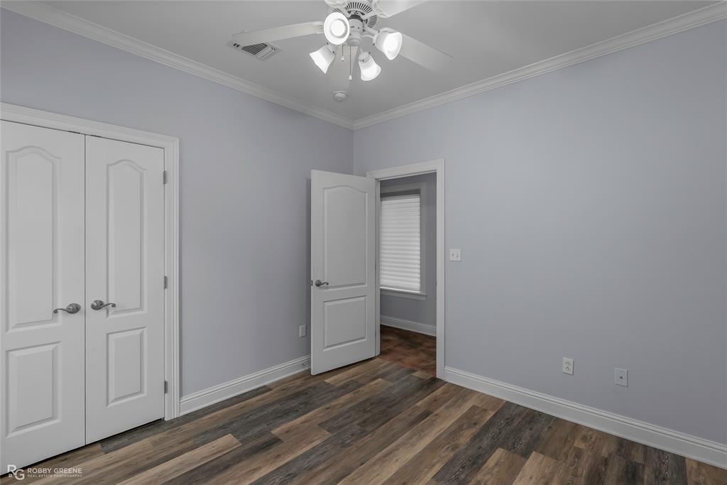 222 Gloucester Drive Property Photo 16