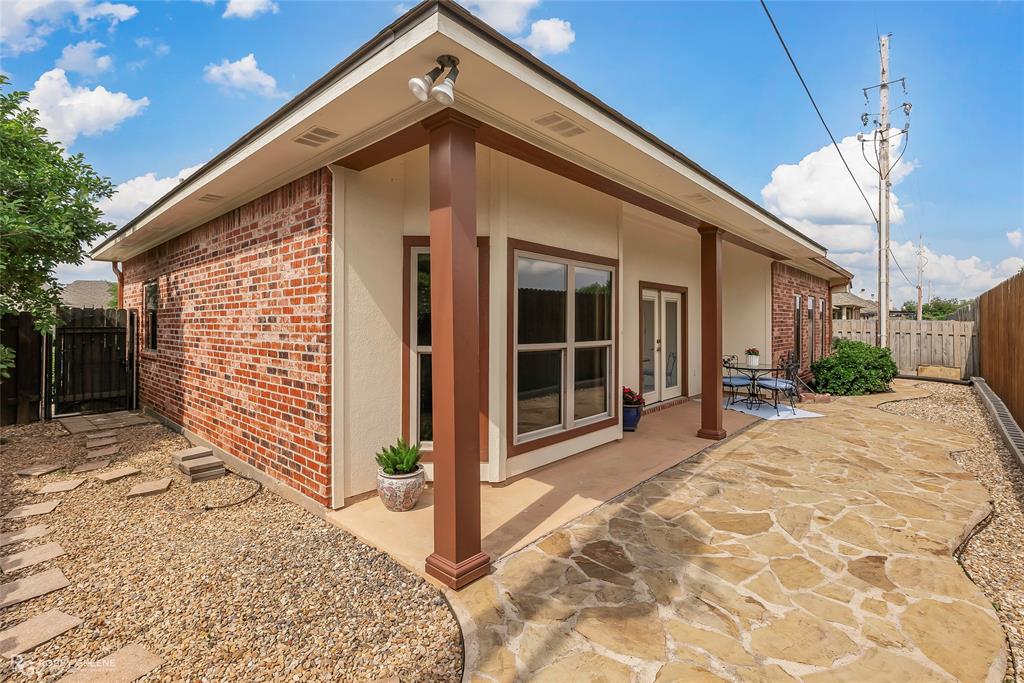 222 Gloucester Drive Property Photo 19