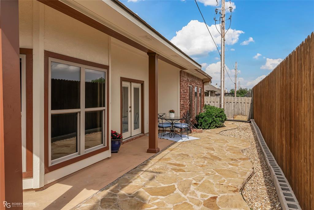 222 Gloucester Drive Property Photo 20