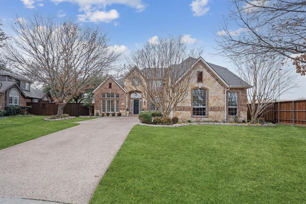 1715 Brookcrest Court Property Photo 1