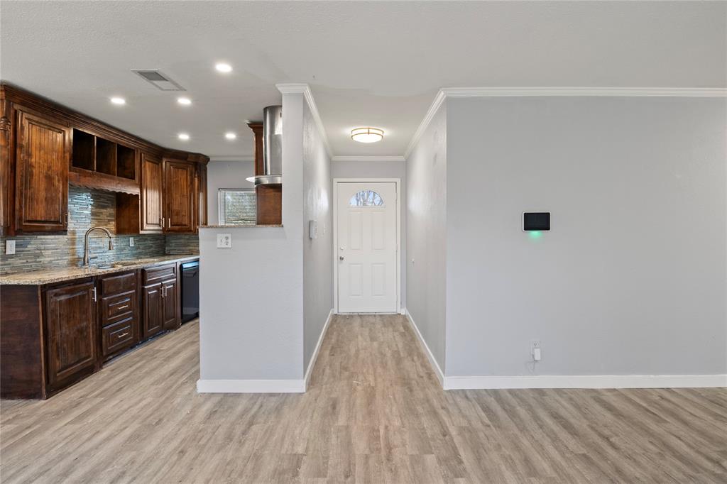 6543 Gentle River Drive Property Photo 3