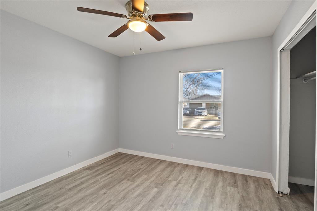 6543 Gentle River Drive Property Photo 7