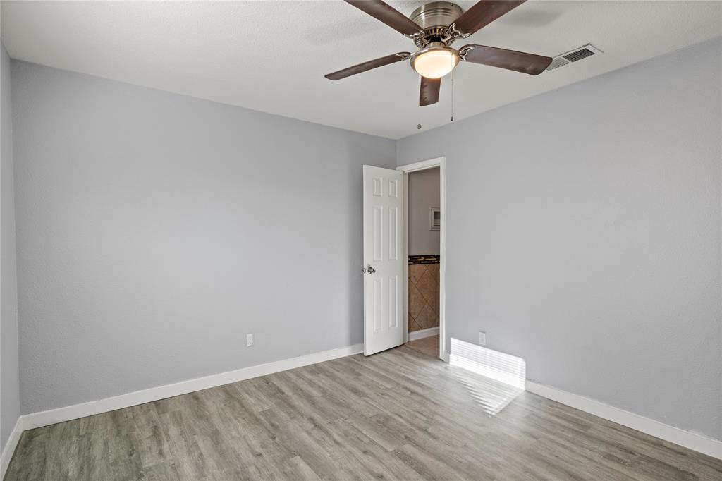 6543 Gentle River Drive Property Photo 11