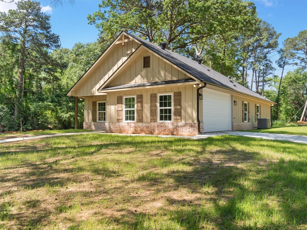 511 Wood St Property Photo