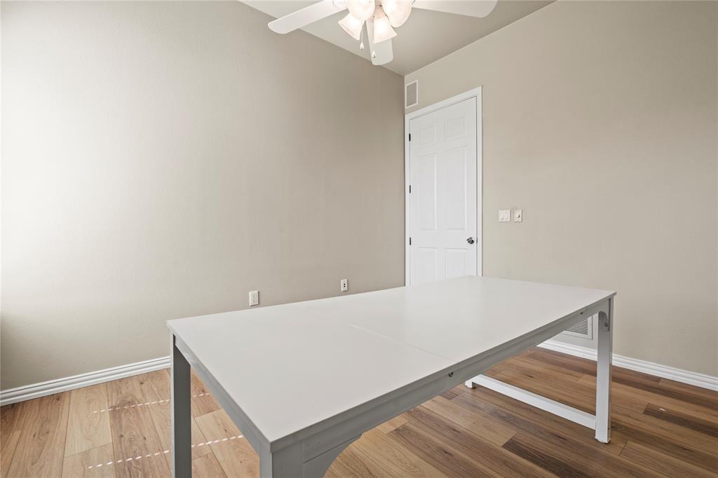 2204 Park Springs Boulevard Property Photo 6