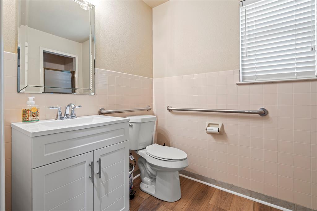 2204 Park Springs Boulevard Property Photo 12