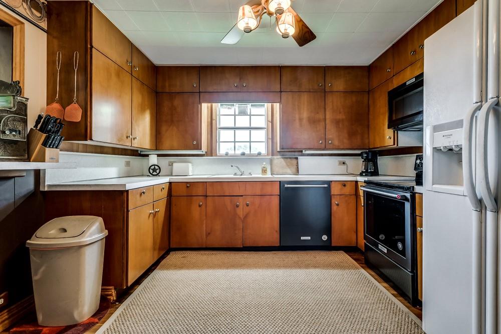 110 County Road 567 Property Photo 10