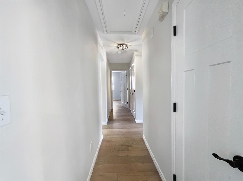 1004 Greenbriar Lane Property Photo 10