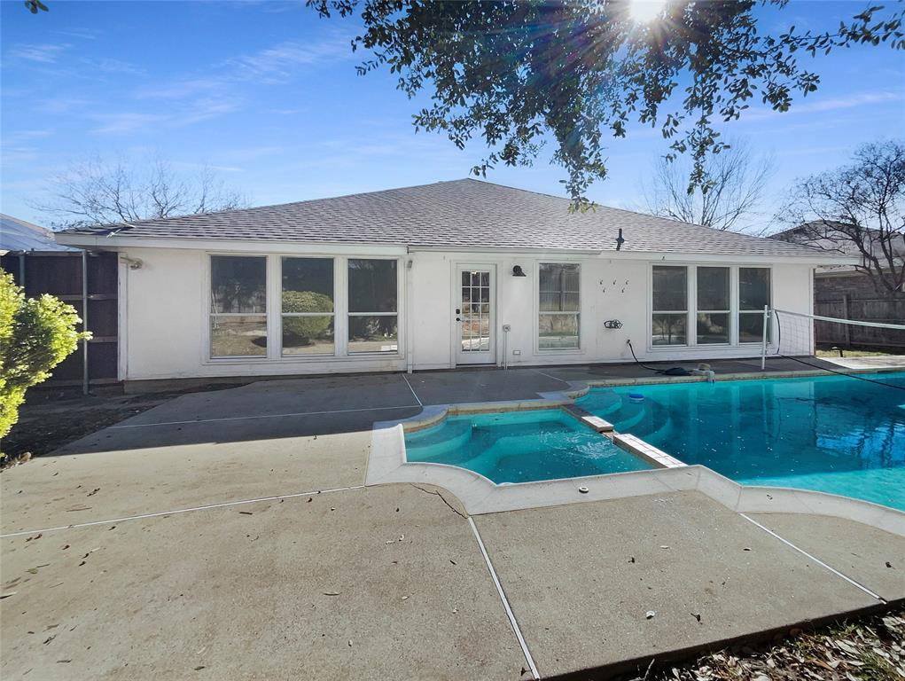 1004 Greenbriar Lane Property Photo 16