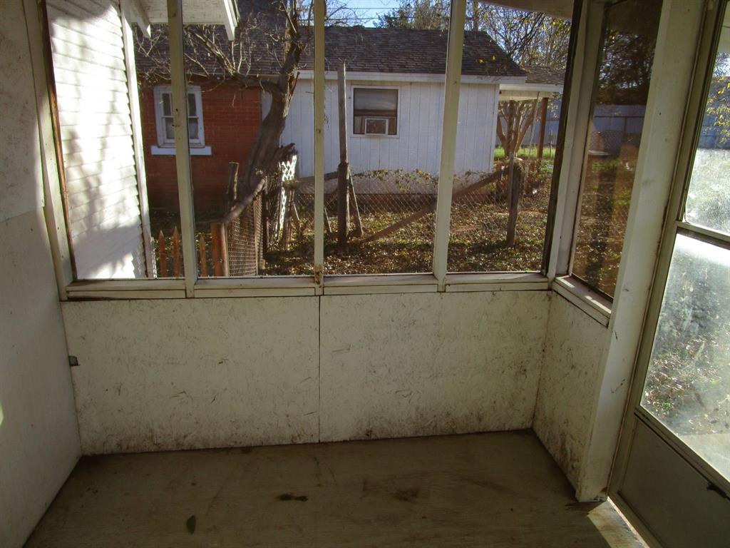 902 Lubbock Street Property Photo 24