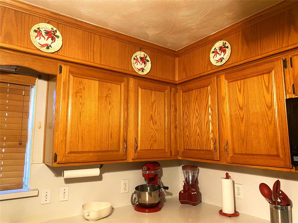 1136 E Five Mile Parkway Property Photo 10