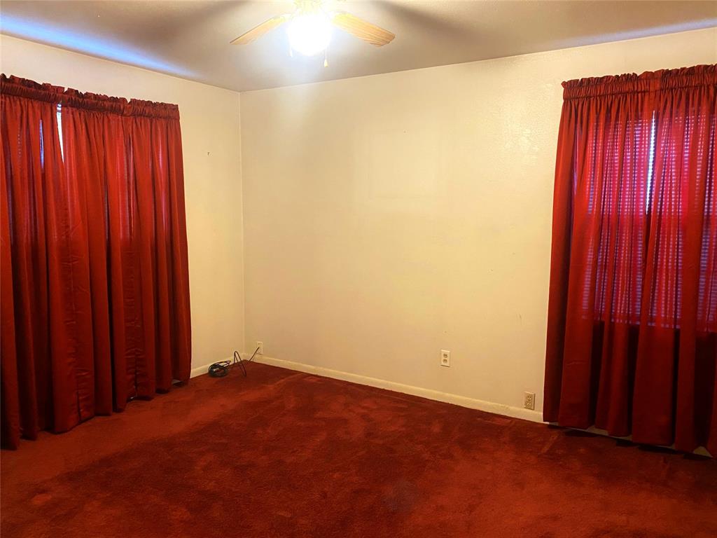 1136 E Five Mile Parkway Property Photo 14