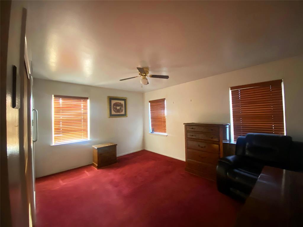 1136 E Five Mile Parkway Property Photo 19
