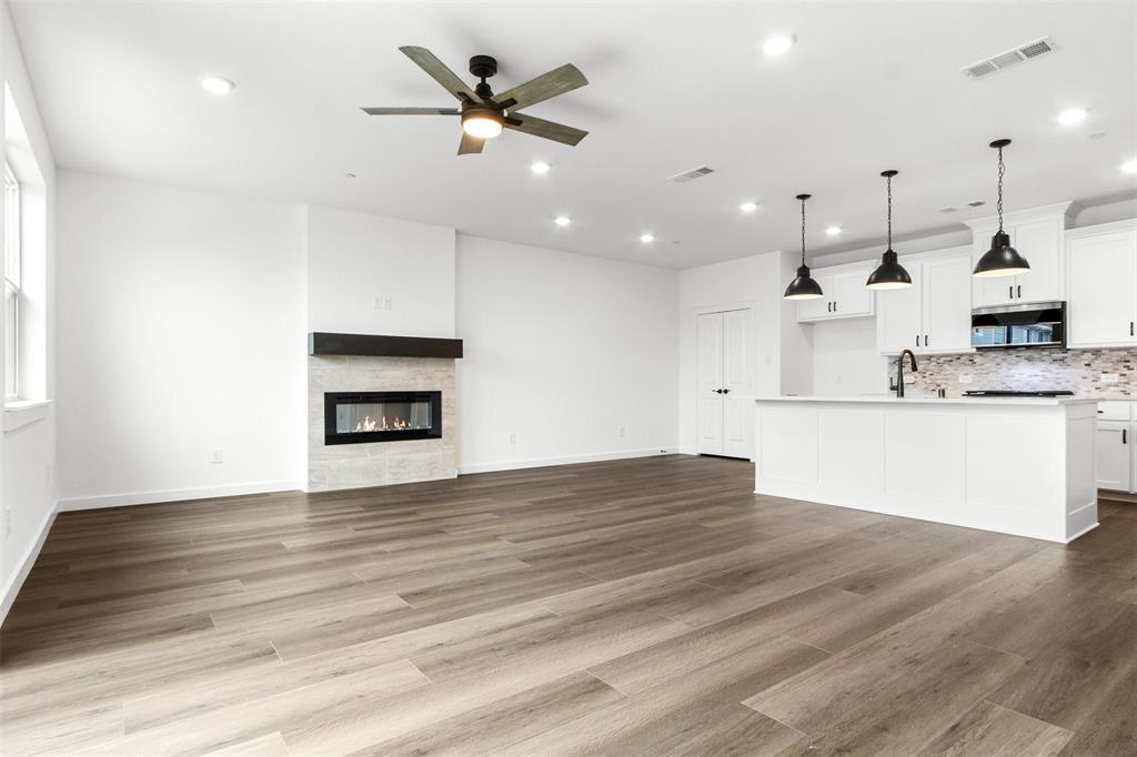 725 Tower Road Property Photo 7