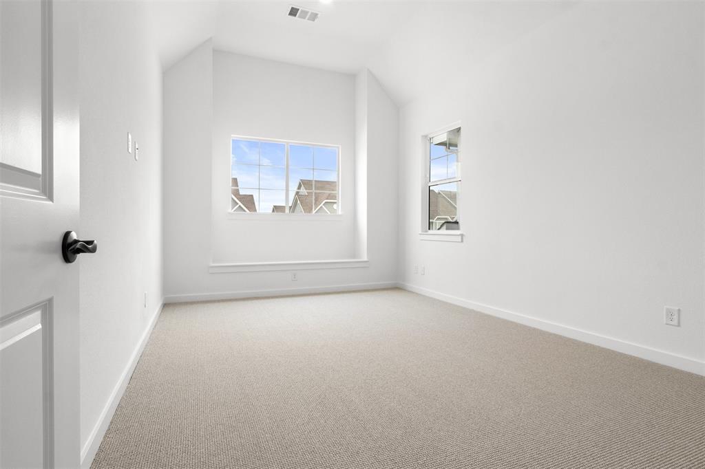 725 Tower Road Property Photo 14