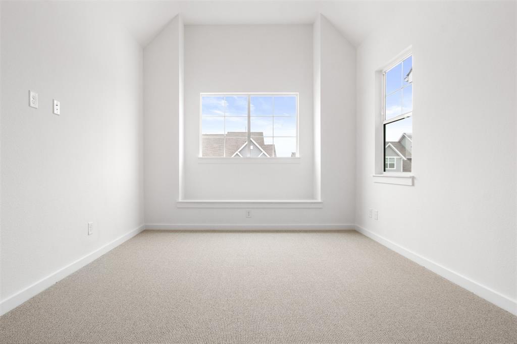 725 Tower Road Property Photo 15