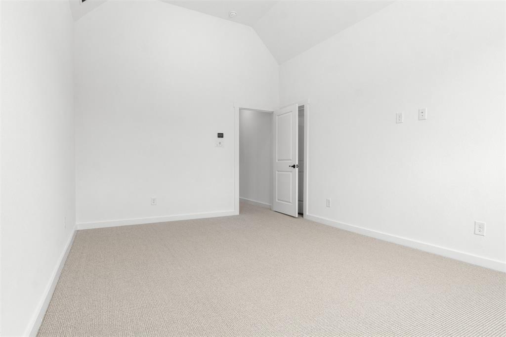 725 Tower Road Property Photo 16
