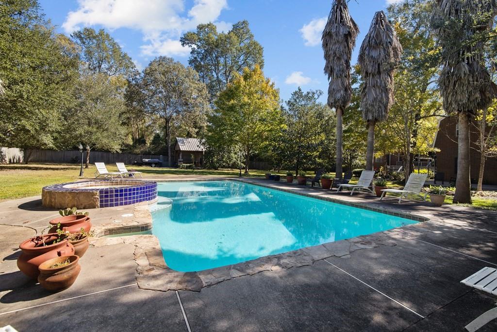 1409 Bending Brook Circle Property Photo