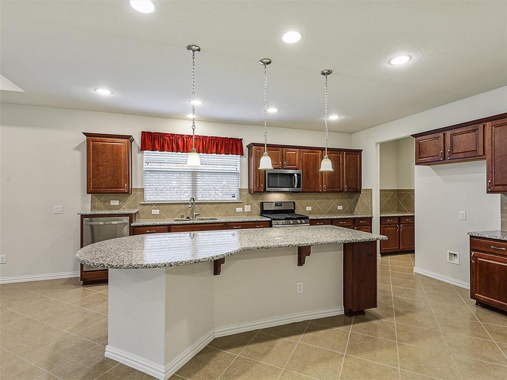 2337 Brookdale Drive Property Photo 7