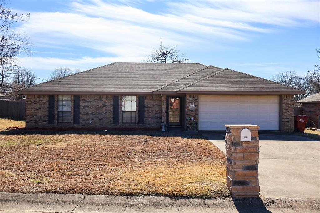 6044 Laura Lane Property Photo