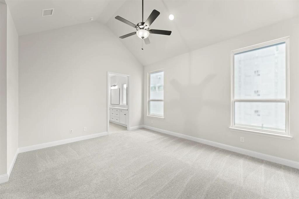 9813 Dahlia Boulevard Property Photo 14