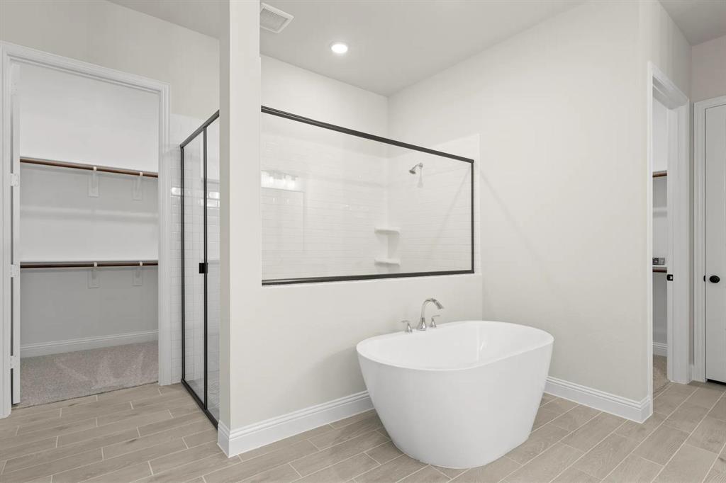 9813 Dahlia Boulevard Property Photo 20