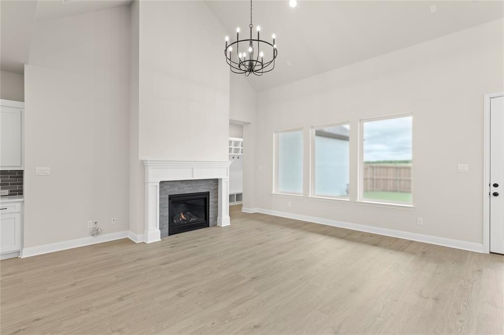 9813 Dahlia Boulevard Property Photo 25